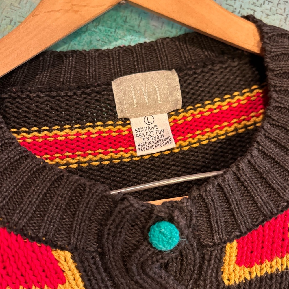 AWESOME 90s Cropped Sweater - Picture 8 of 12